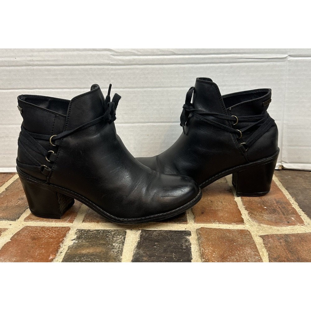 Roxy Black Lace Up Ankle Boots Ankle Straps D-ring Detail  Block Heel Women 8